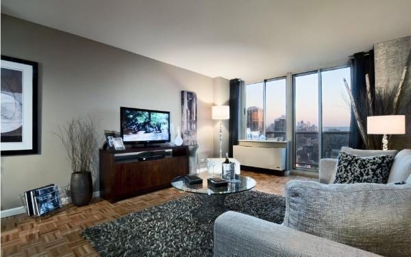 560 West 43rd Street