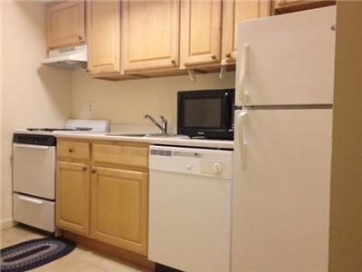 322 East 39th Street