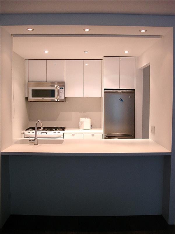 30 West 61st Street