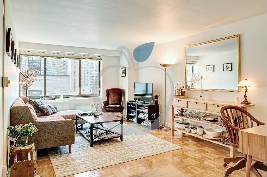 330 West 45th Street