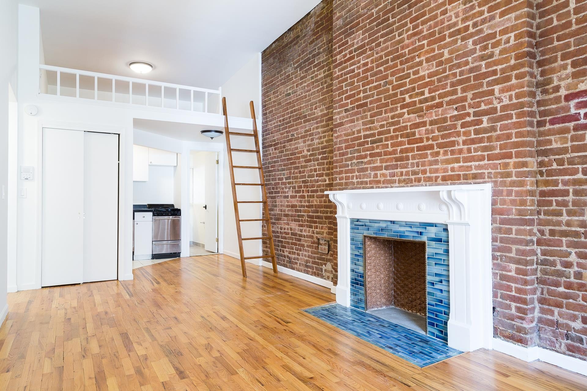 54 West 71st Street