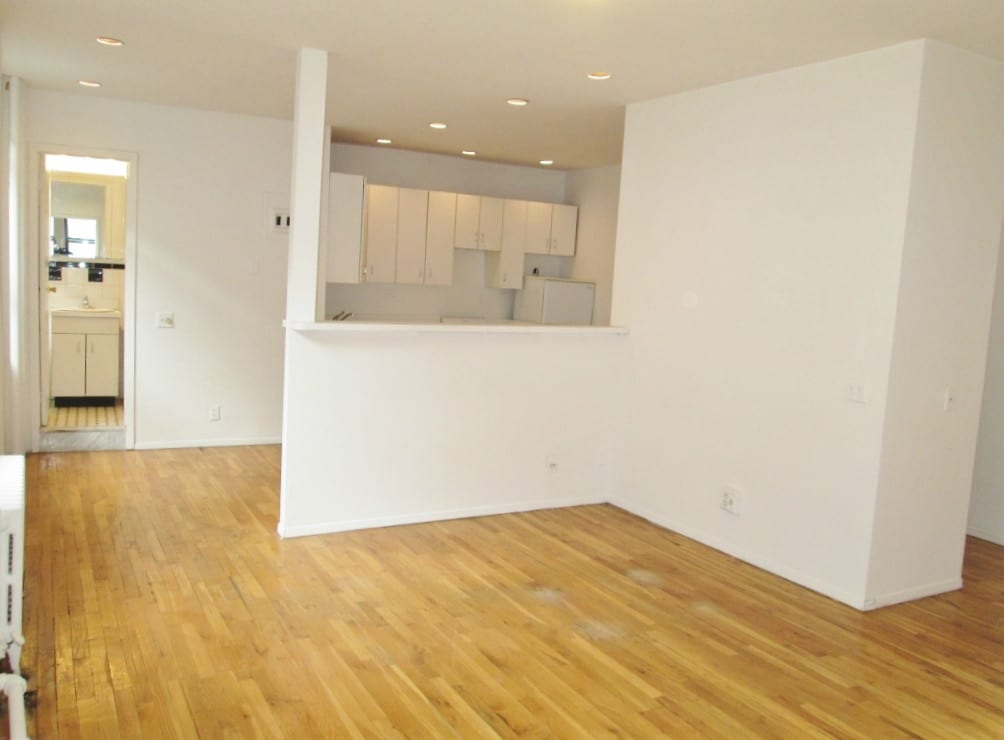 301 East 89th Street