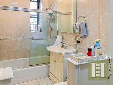 222 East 35th Street