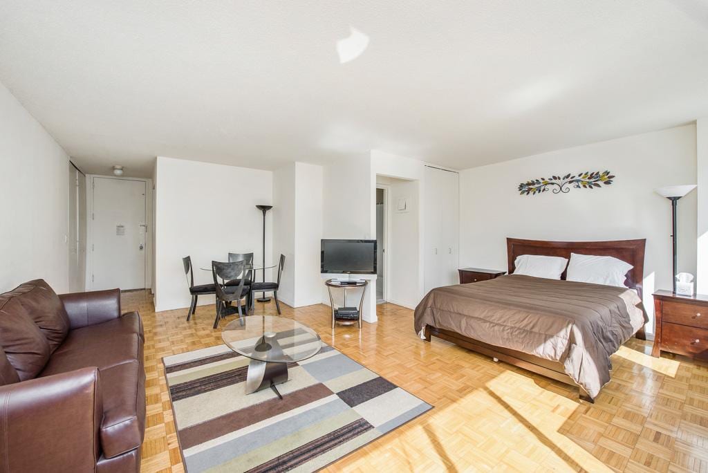 124 West 60th Street