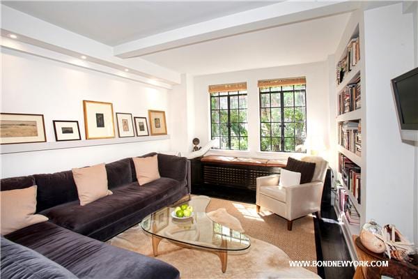 325 East 41st Street