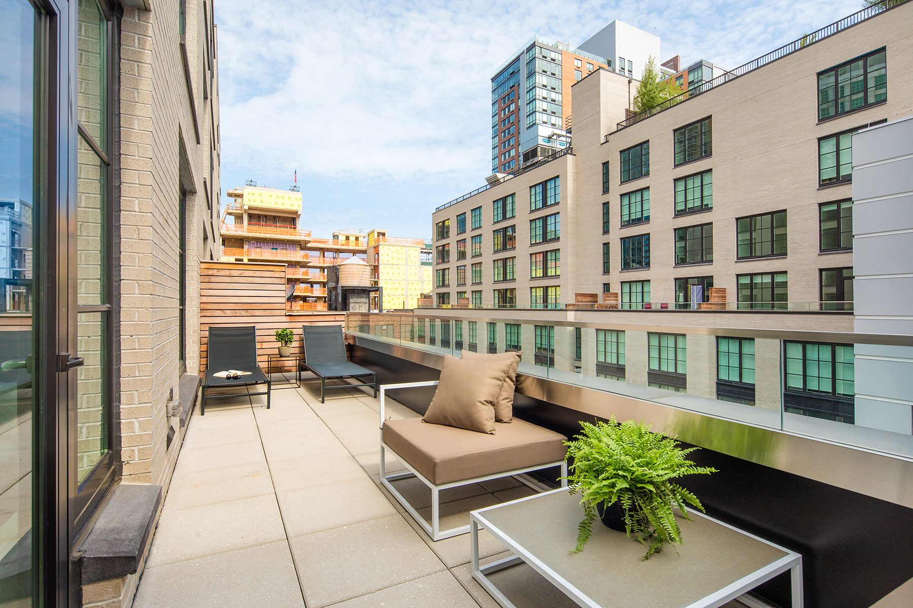 535 West 43 Street