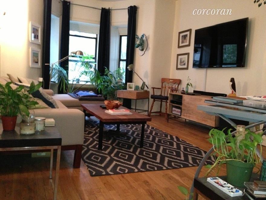 250 West 72nd Street