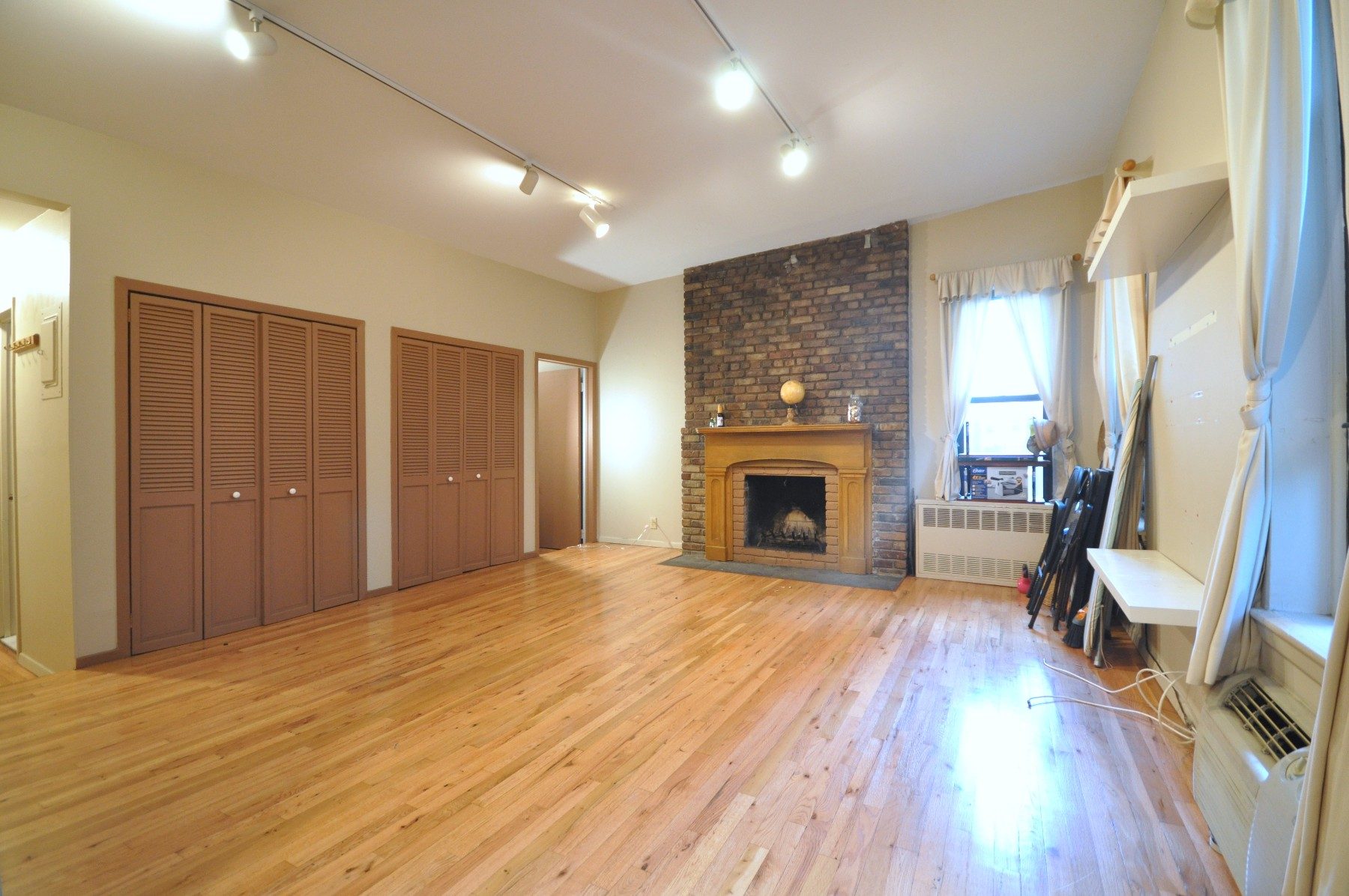 234 East 35th Street