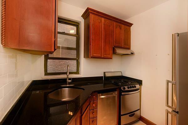 30 East 37th Street