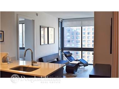 808 Columbus Avenue
