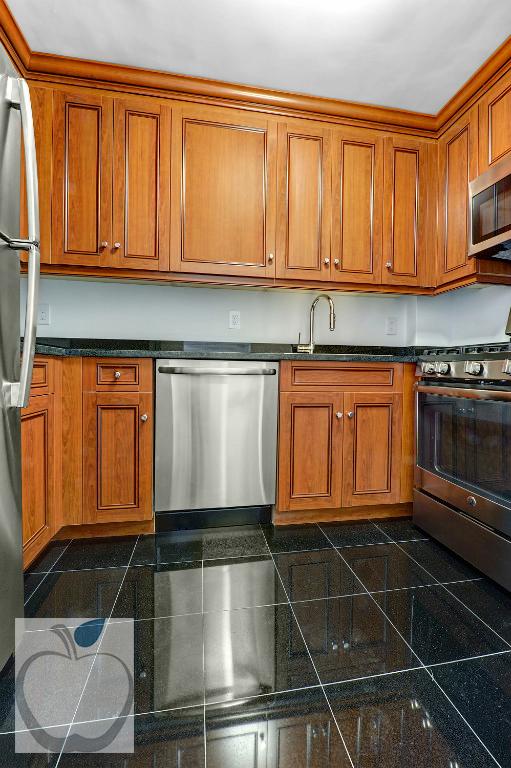 330 West 45th Street