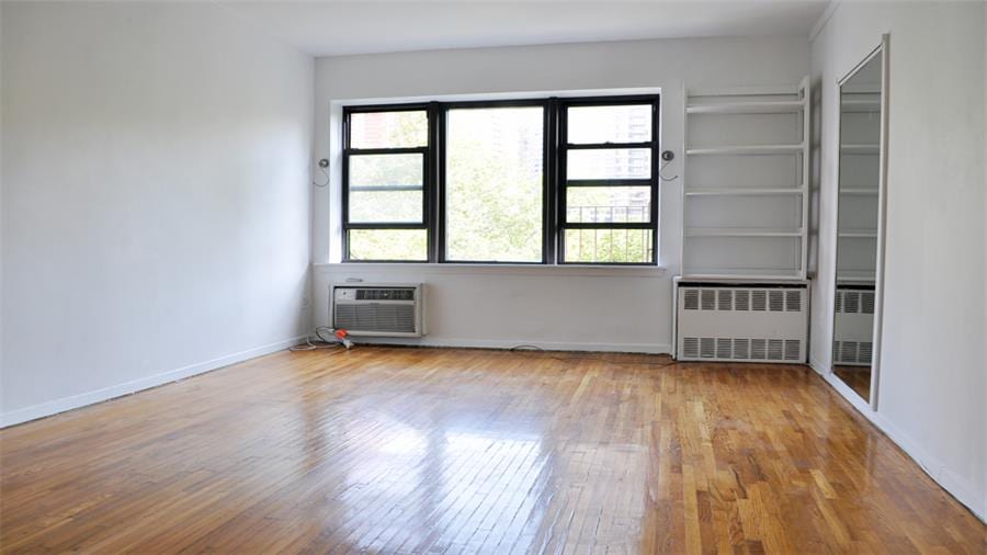 324 East 35th Street