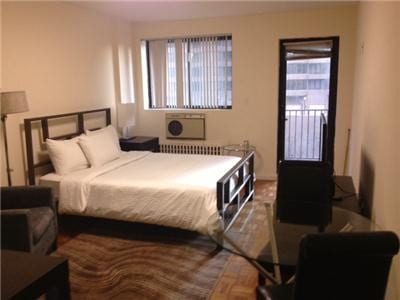 322 East 39th Street