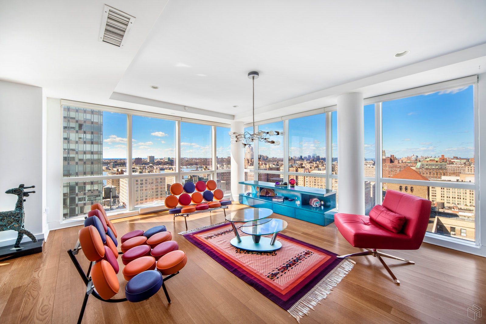2628 Broadway