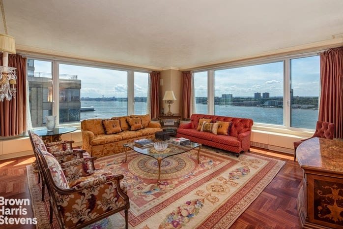 240 Riverside Boulevard