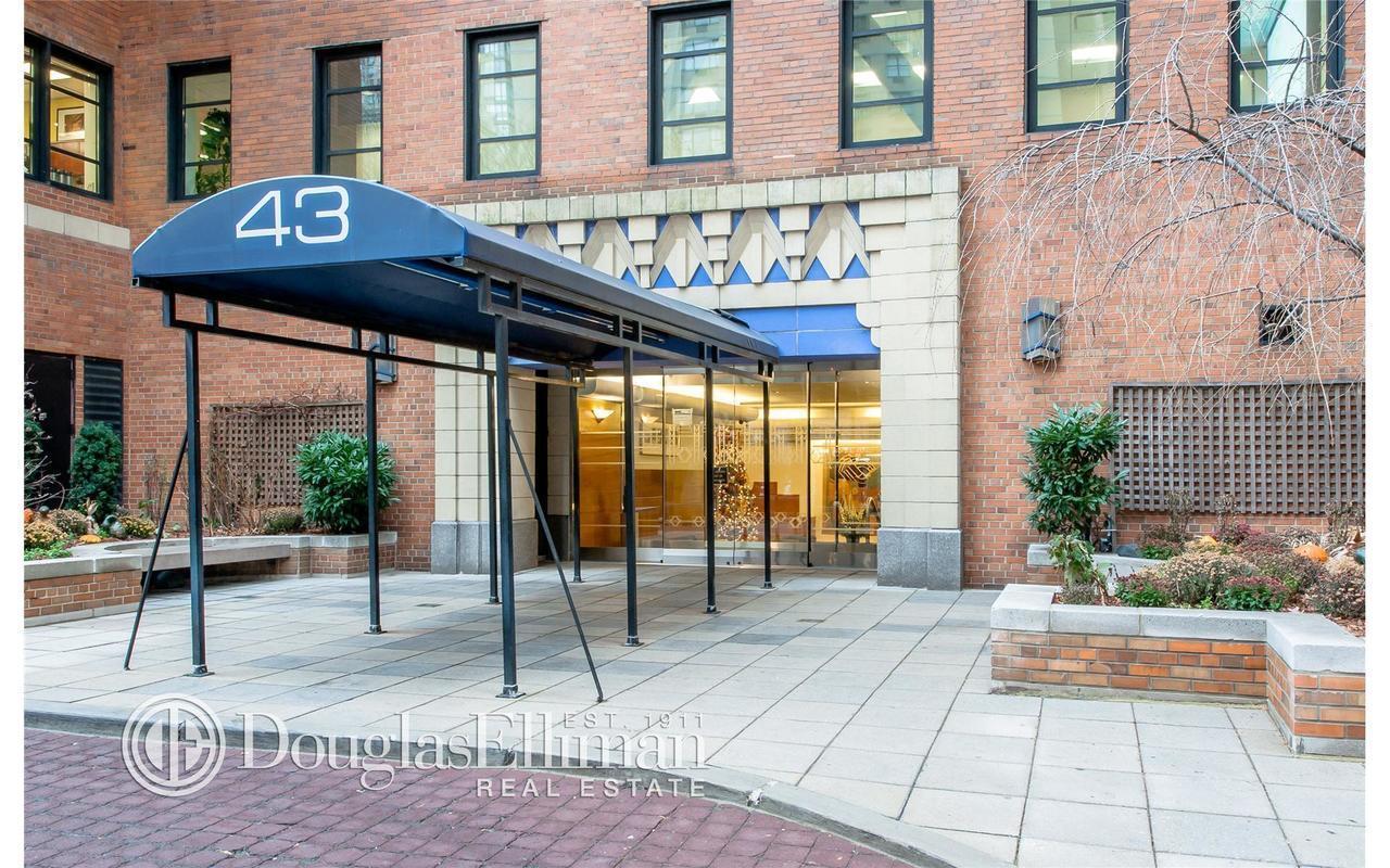 43 West 61st Street