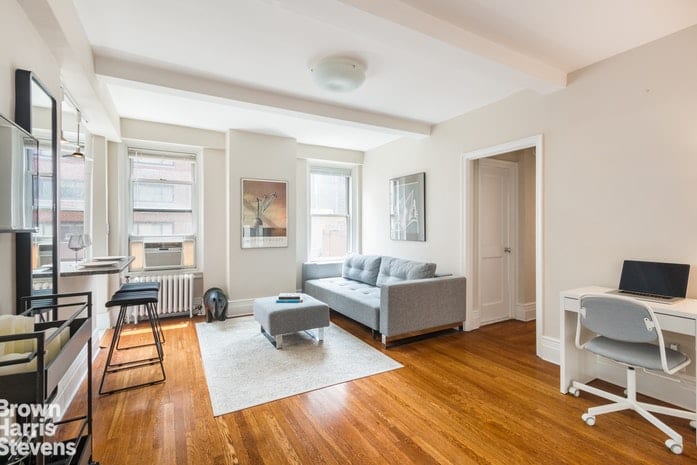 325 West 45th Street