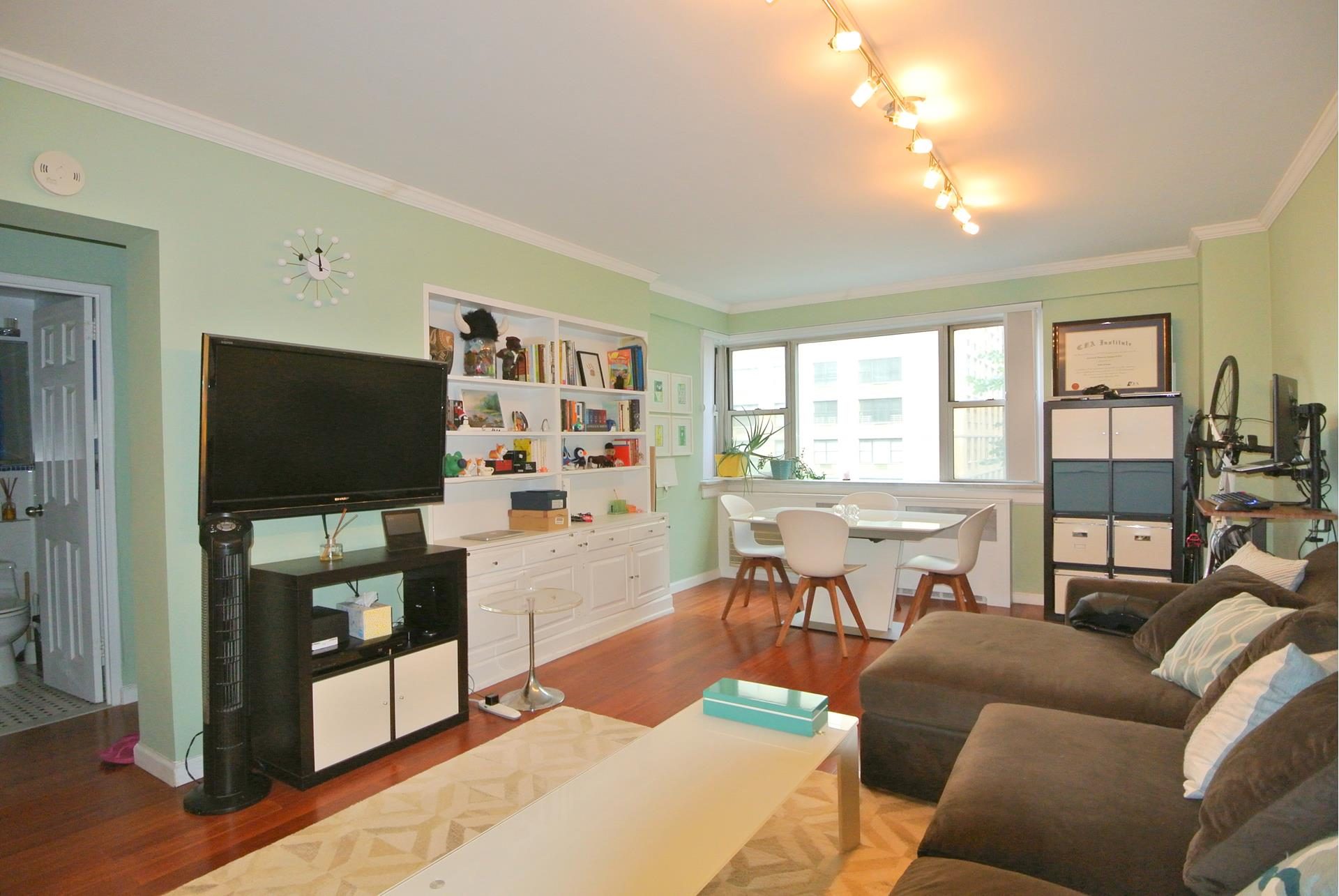 345 West 58th Street