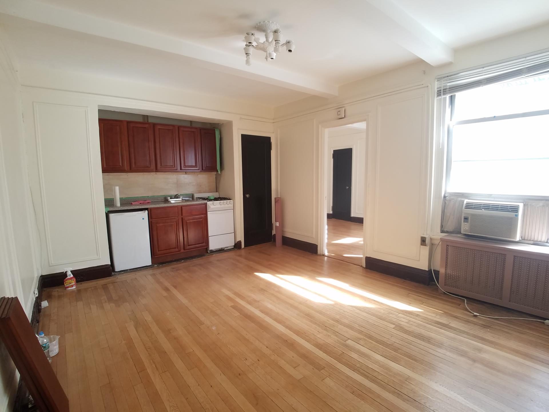 325 West 45th Street