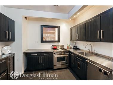 529 West 42nd Street