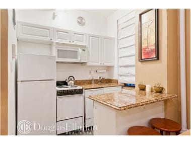 17 West 64th Street
