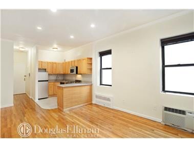 152 East 35th Street