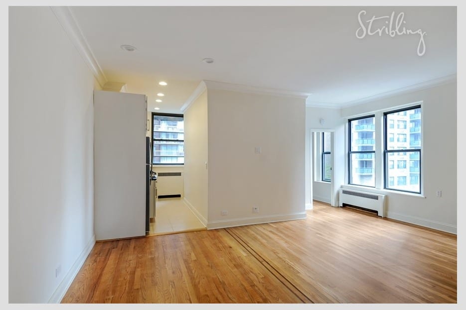 232 East 40th Street