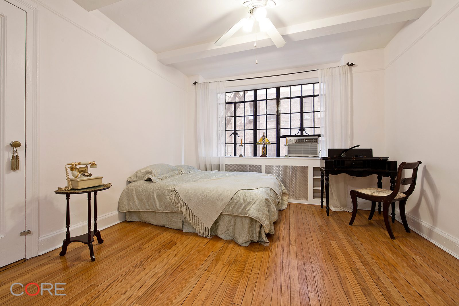 325 East 41st Street