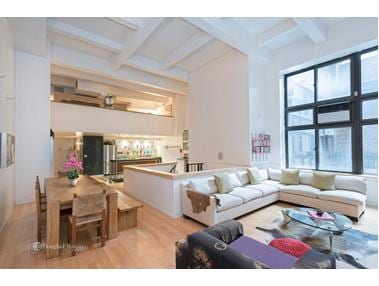 529 West 42nd Street