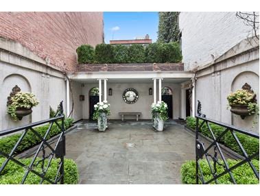 151 East 38th Street