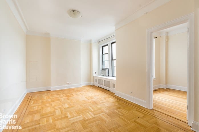 418 Central Park West