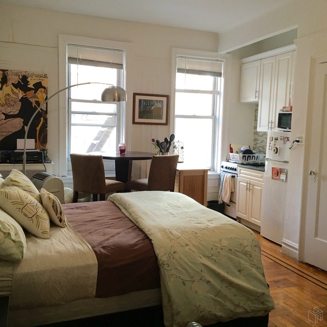 220 East 36th Street