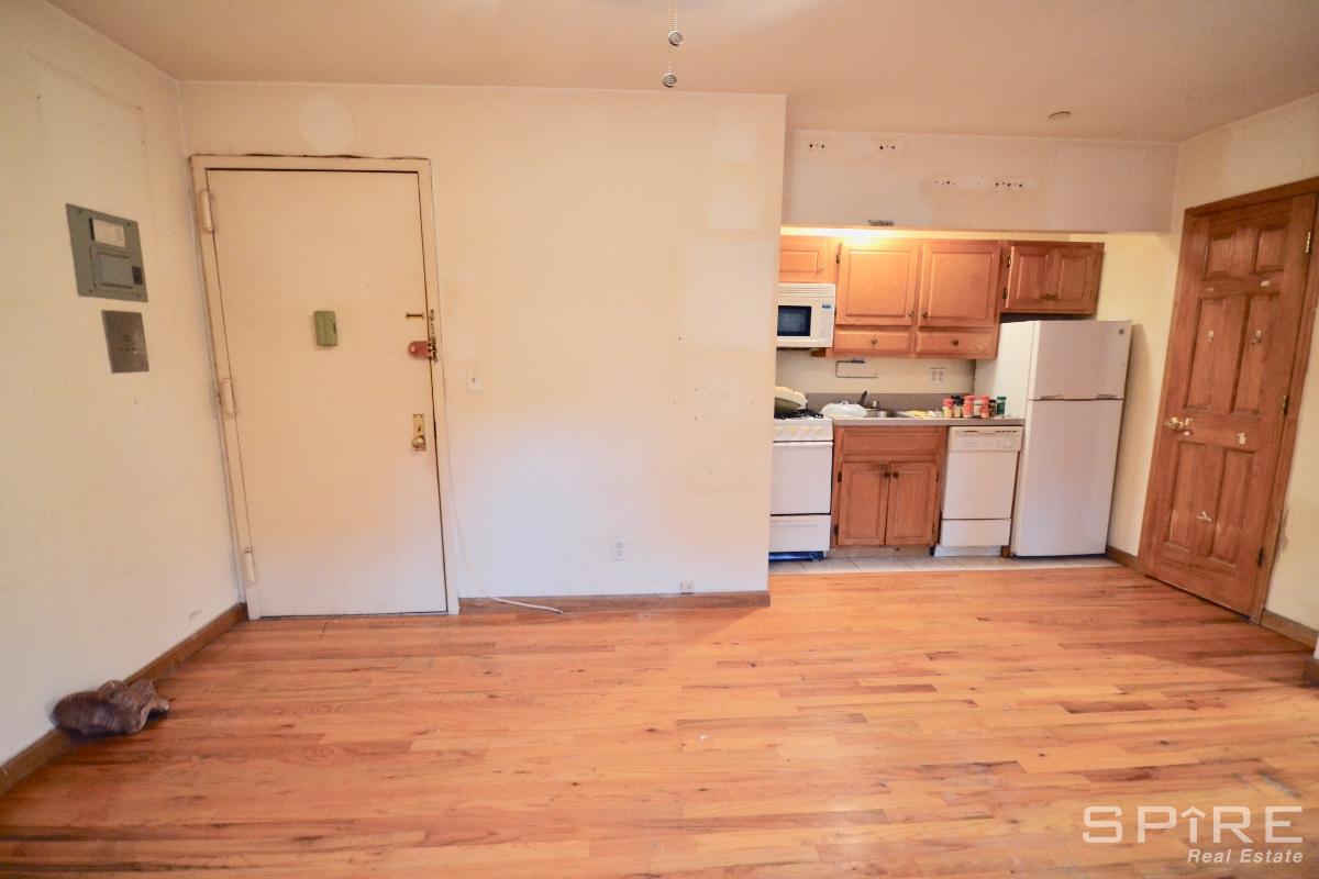 646 Tenth Avenue