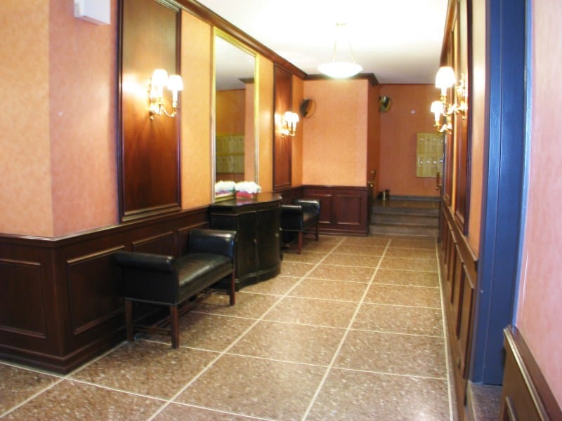 242 East 38th Street
