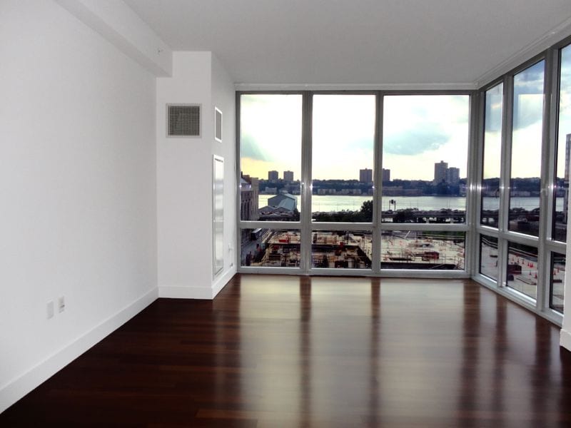 10 West End Avenue