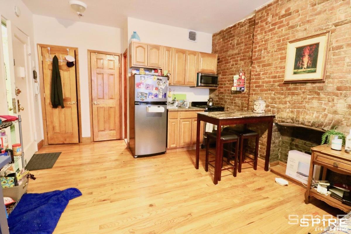 116 West 69th Street