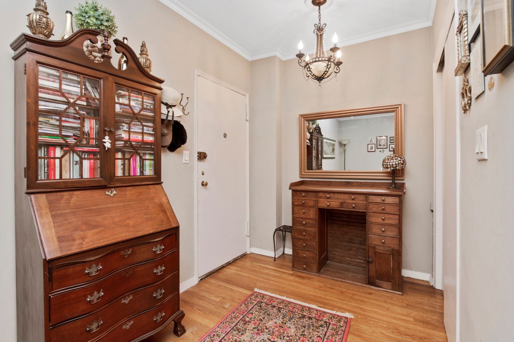 242 East 38th Street