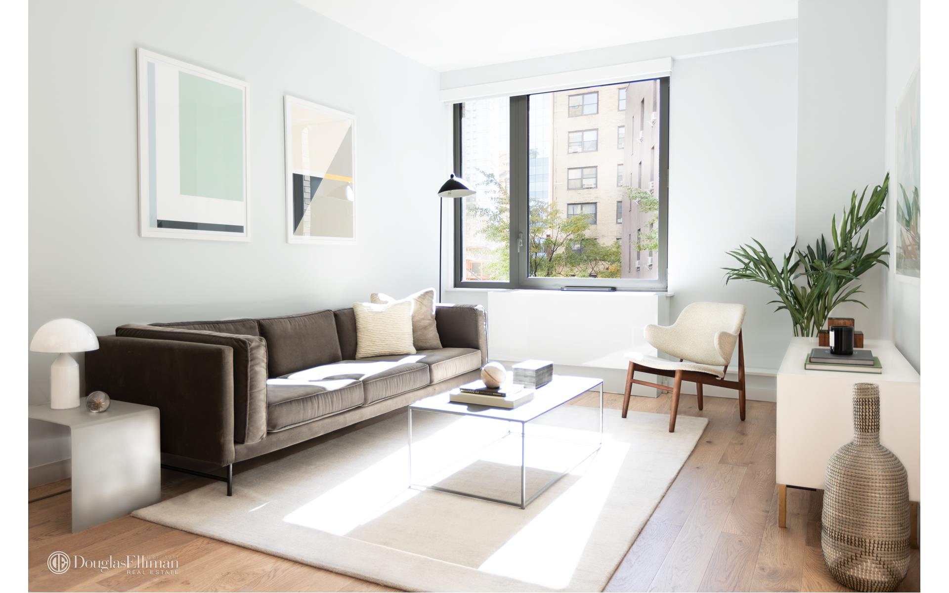 445 West 35th Street