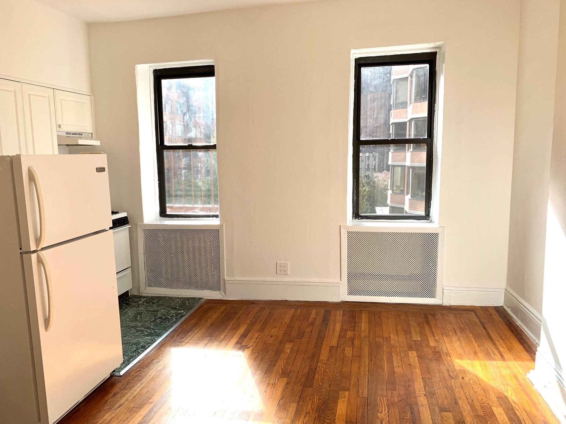 245 East 39th Street