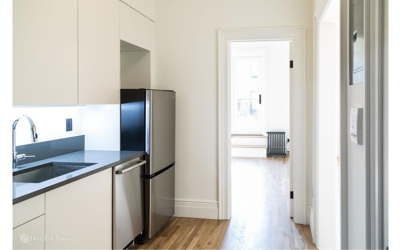 54 West 71st Street