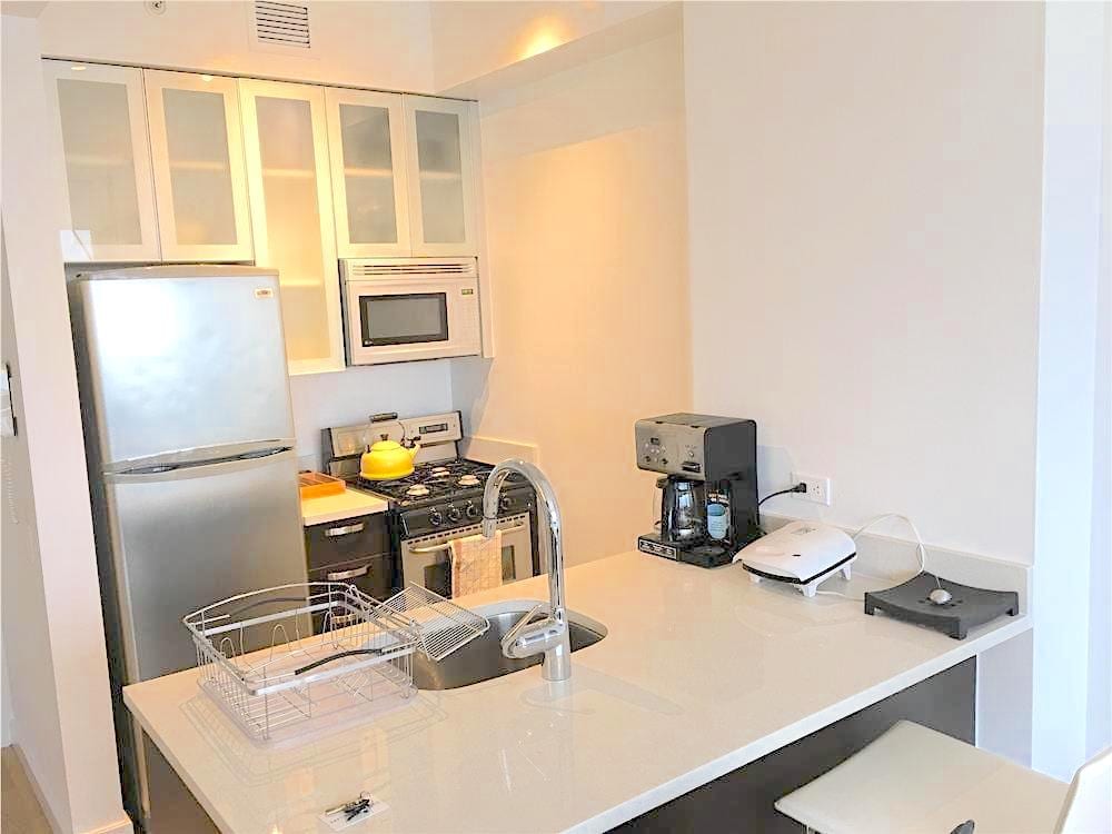 808 Columbus Avenue