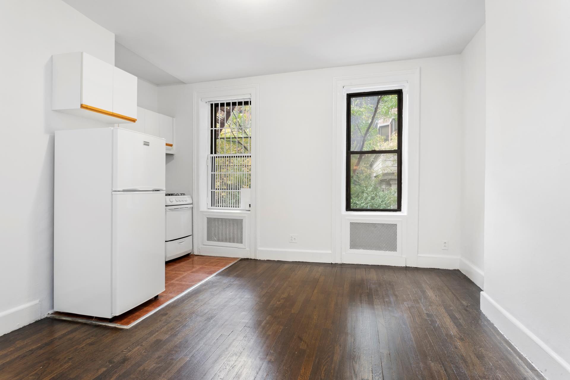245 East 39th Street