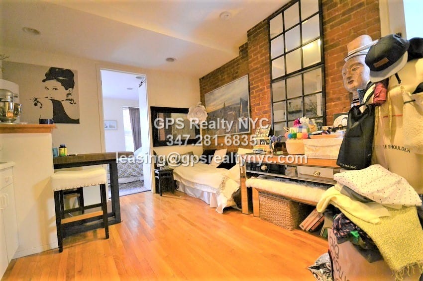 529 West 48th Street
