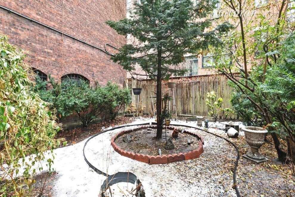 32 West 71st Street