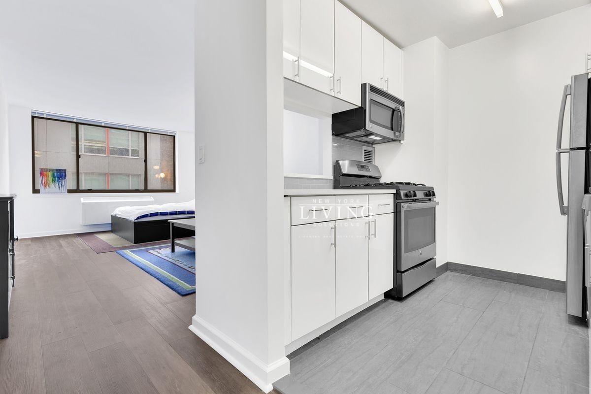 520 West 43rd Street