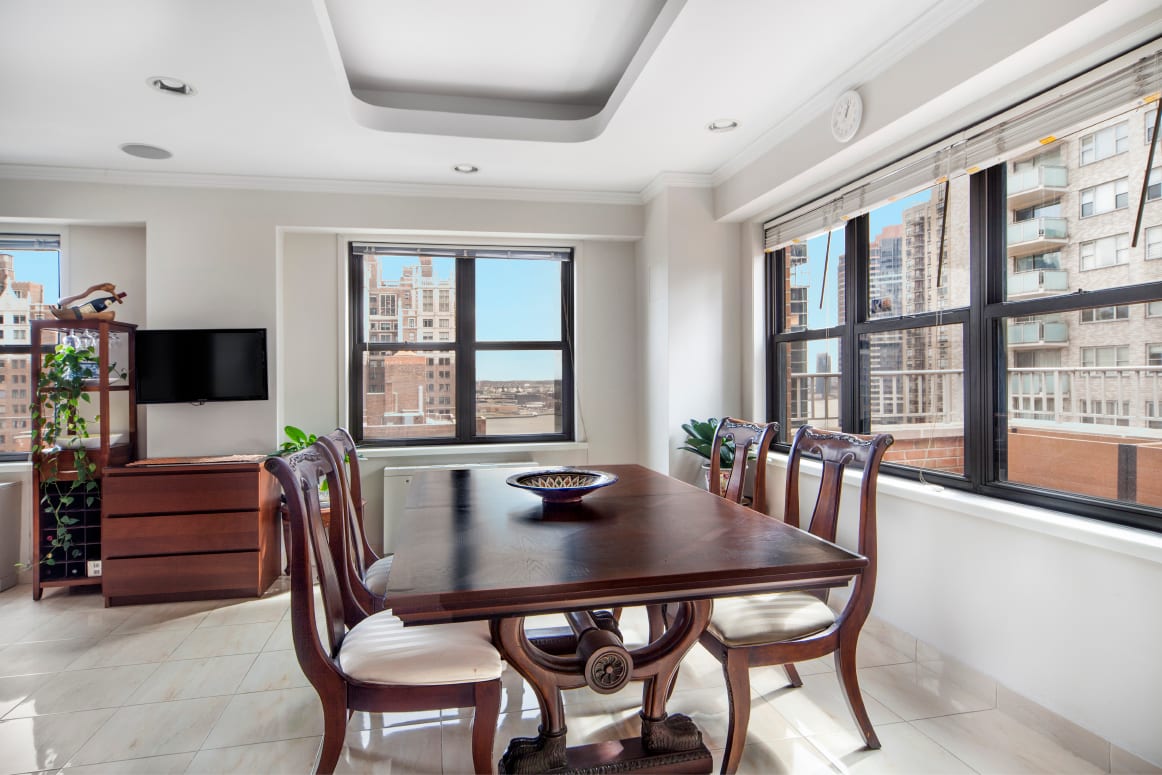 305 East 40th Street