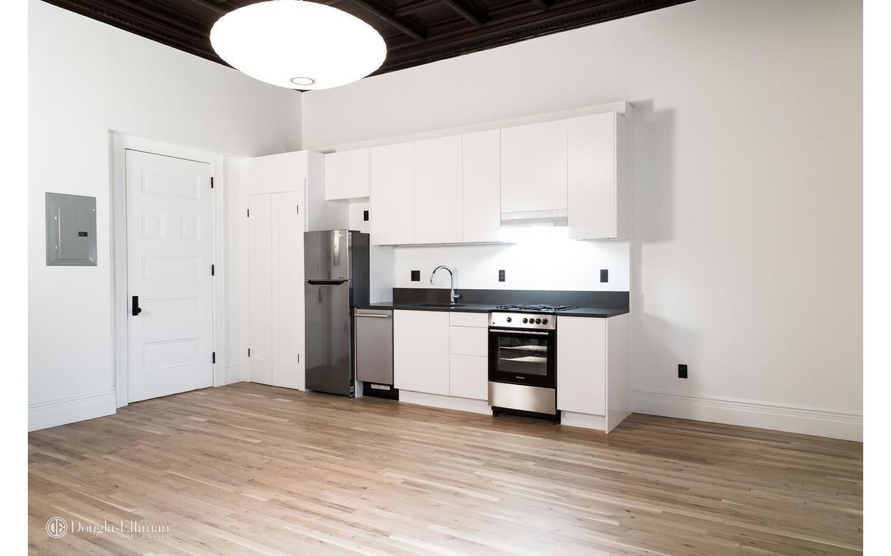 54 West 71st Street