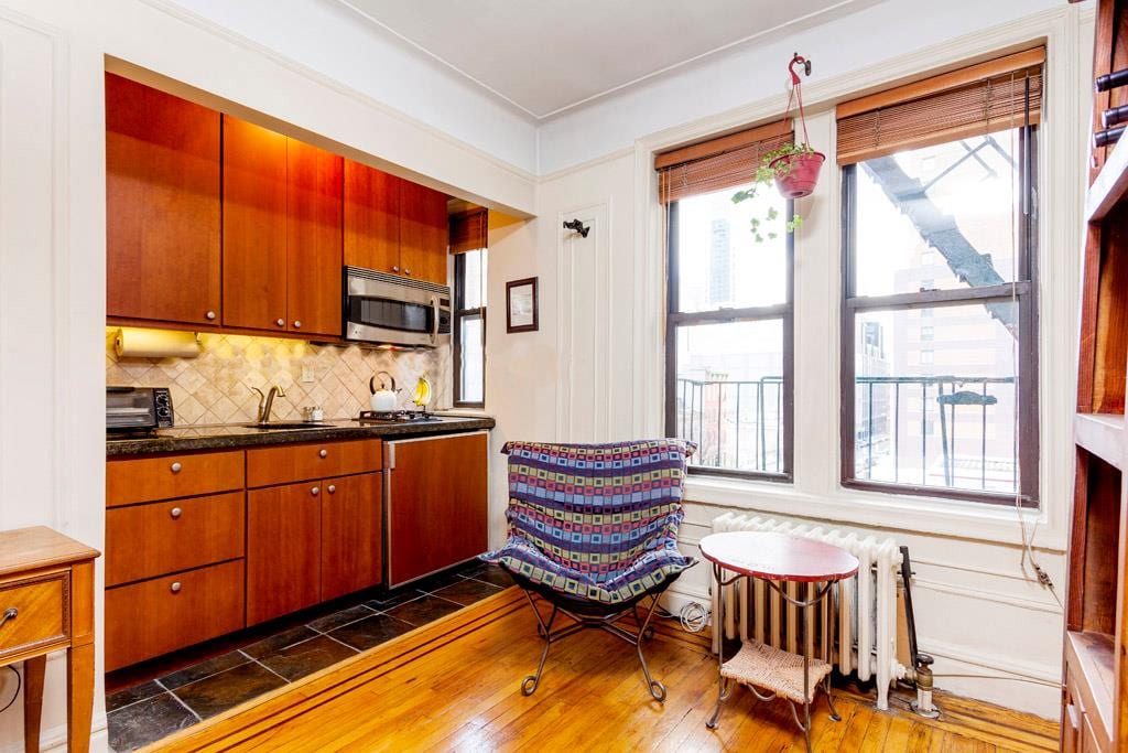 461 West 44th Street