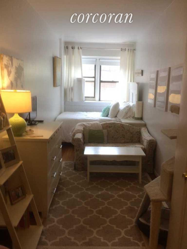 250 West 72nd Street