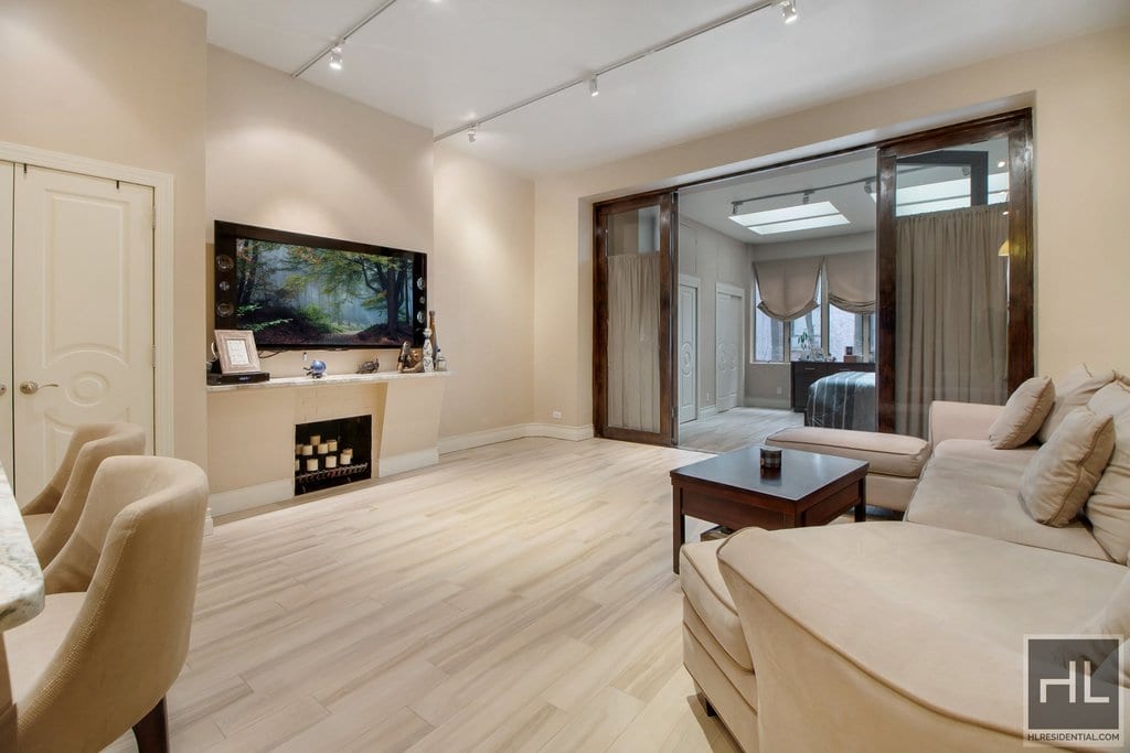 26 East 38th Street